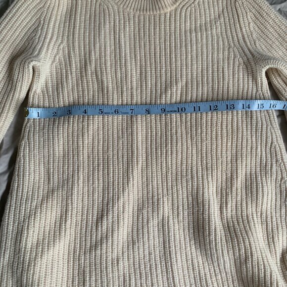 Beautiful THEORY Cashmere & Wool Blend Sweater Size Small - Picture 6 of 8